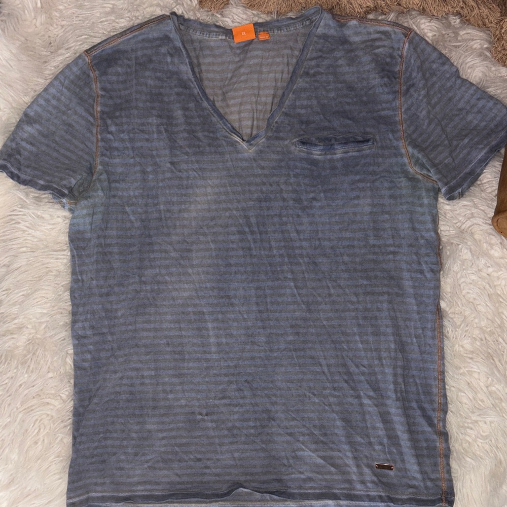 ❇️SALE❇️Hugo Boss V-Neck Short Sleeve Tee
